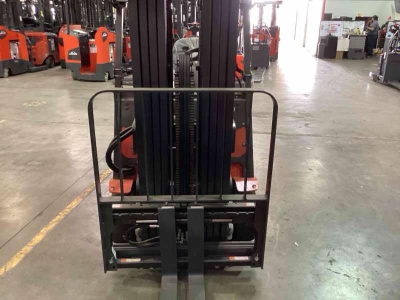 Main Image New 2024 LINDE E204WC_346-20 Forklift – Electric Sit Down 4 Wheel, 4000 lb Capacity, 89” Mast, .3 Hours – $54500.00 – Anaheim – View 3