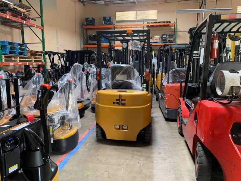 Main Image Used 2022 BIG JOE LXE-44 Forklift – Electric Sit Down 4 Wheel, 4400 lb Capacity, 83” Mast, 2408 Hours – $35500.00 – Anaheim – View 3