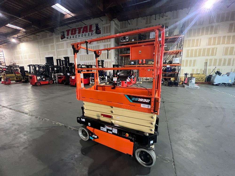 Main Image New 2025 JLG ES1932 Forklift – Scissor Lift, 500 lb Capacity, 83” Mast, 1739.1 Hours – $15750.00 – Anaheim – View 2
