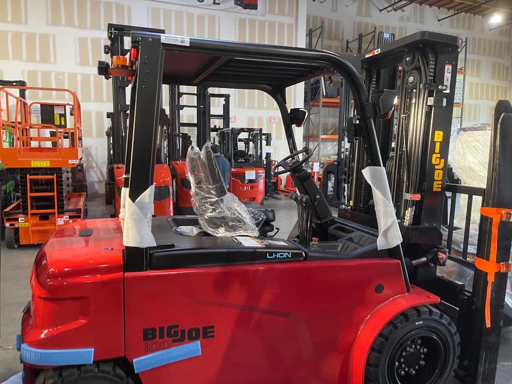 Main Image New 2026 BIG JOE LPE-S100_80VB Forklift – Lithium Electric Pneumatic, 10000 lb Capacity, 97” Mast, 5 Hours – $91365.00 – Anaheim – View 3