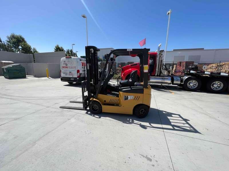 Main Image Used 2021-A BIG JOE LXE-44 Forklift – Electric Sit Down 4 Wheel, 4400 lb Capacity, 86” Mast, 1072 Hours – $16500.00 – Anaheim – View 4