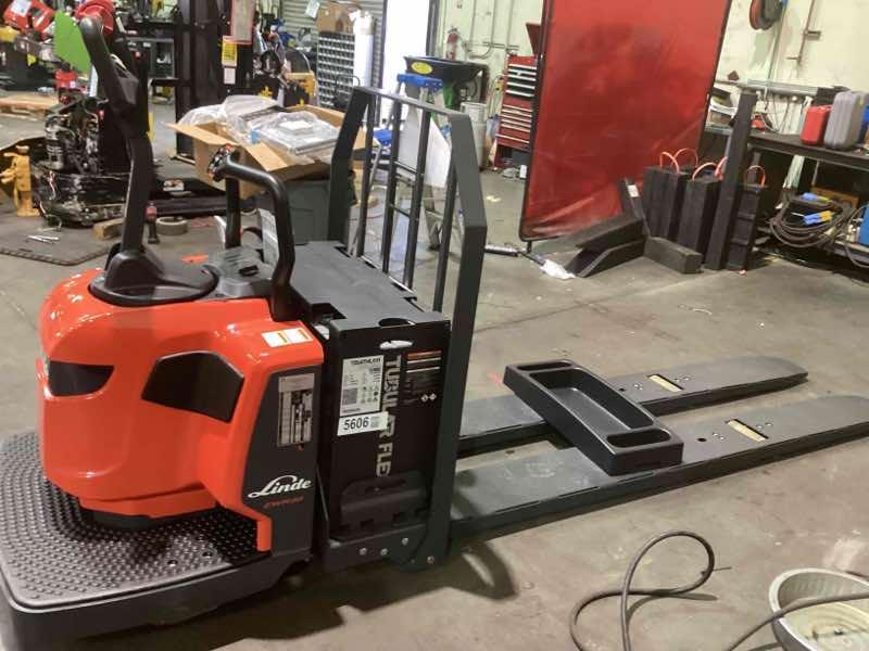 Main Image Used 2022 LINDE EWR30_1101-02-27X96-PS Forklift – Double Rider Jack, 6000 lb Capacity, 3” Mast, 726.7 Hours – $17522.00 – Anaheim – View 2