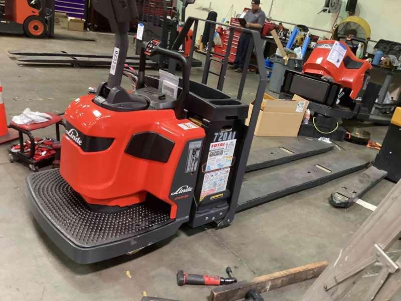 Main Image Used 2022 LINDE EWR30_1101-02-27X96-PS Forklift – Double Rider Jack, 6000 lb Capacity, 3” Mast, 187 Hours – $17888.00 – Anaheim – View 2