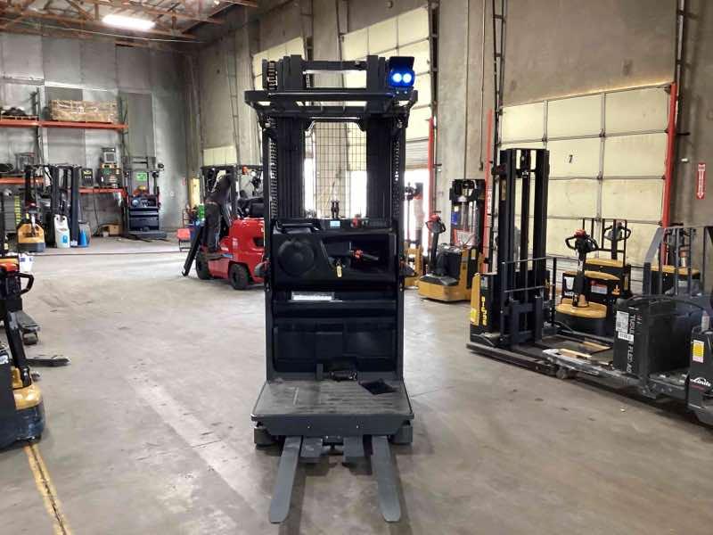 Main Image Used 2021 LINDE V15P_5215 Forklift – Electric Order Picker, 3000 lb Capacity, 107” Mast, 134 Hours – $35200.00 – Anaheim – View 3