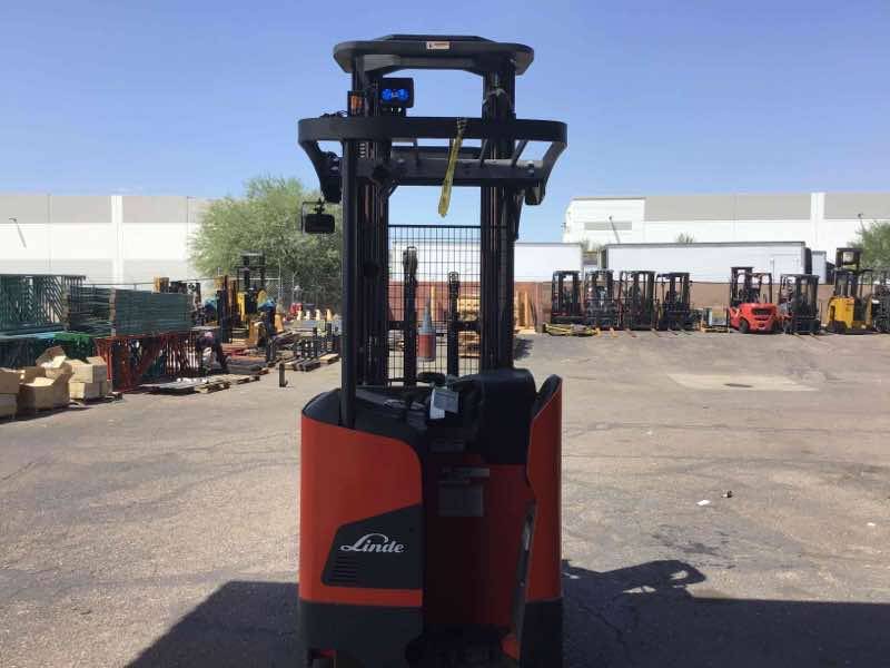 LINDE R22SX_5195 Stand Up Reach forklift, 4500 capacity, 270 lift height. Serial C25195Y00123, Year 2021 - 16.5".