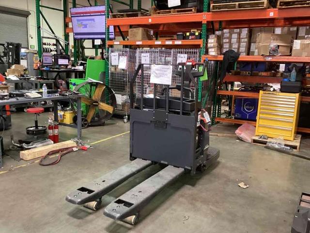 LINDE EWR30_1101-02-27X48 Rider Jack forklift, 6000 capacity, 7.75 lift height. Serial A11101L00141, Year 2022.