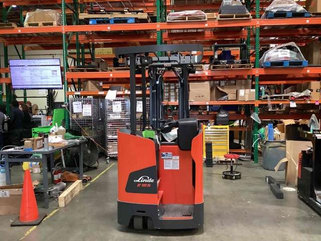 LINDE E18S_1346-20 Electric Stand Up Counterbalance forklift, 3500 capacity, 196 lift height. Serial A11346L00115, Year 2022.