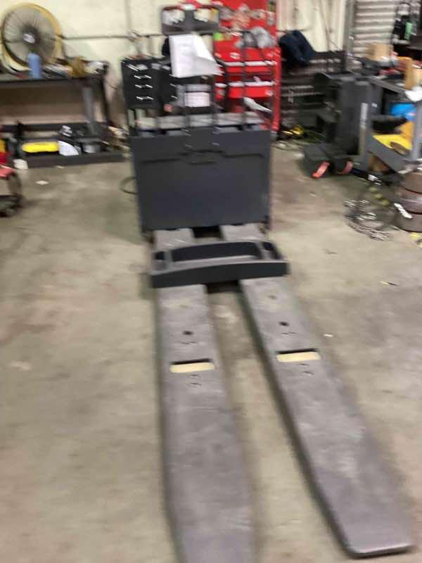 Main Image Used 2022 LINDE EWR30_1101-02-27X96-PS Forklift – Double Rider Jack, 6000 lb Capacity, 3” Mast, 245 Hours – $12150.00 – Phoenix – View 4