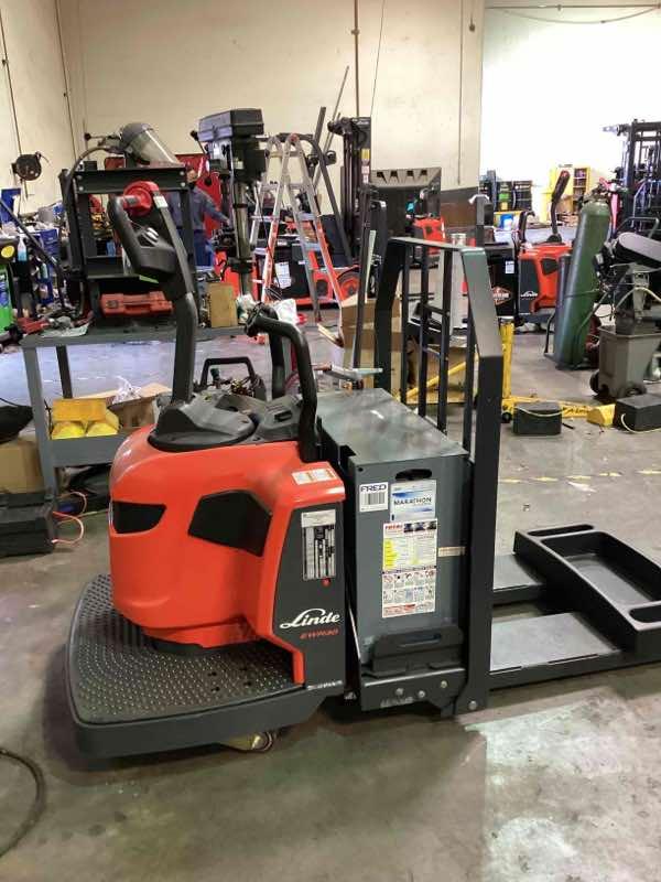 LINDE EWR30_1101-02-27X96-PS Double Rider Jack forklift, 6000 capacity, 7.75 lift height. Serial A11101L00231, Year 2022.