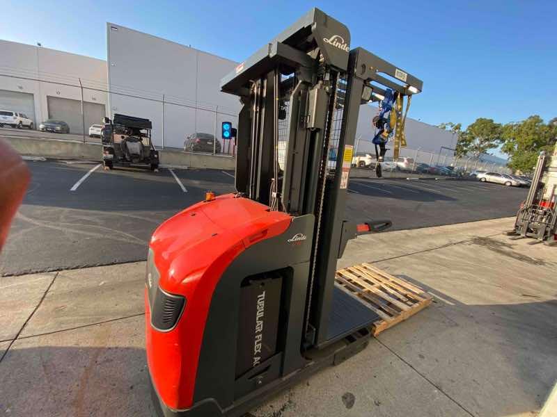 Main Image Used 2021 LINDE V15P_5215 Forklift – Electric Order Picker, 3000 lb Capacity, 97” Mast, 3682 Hours – $26500.00 – Las Vegas – View 5