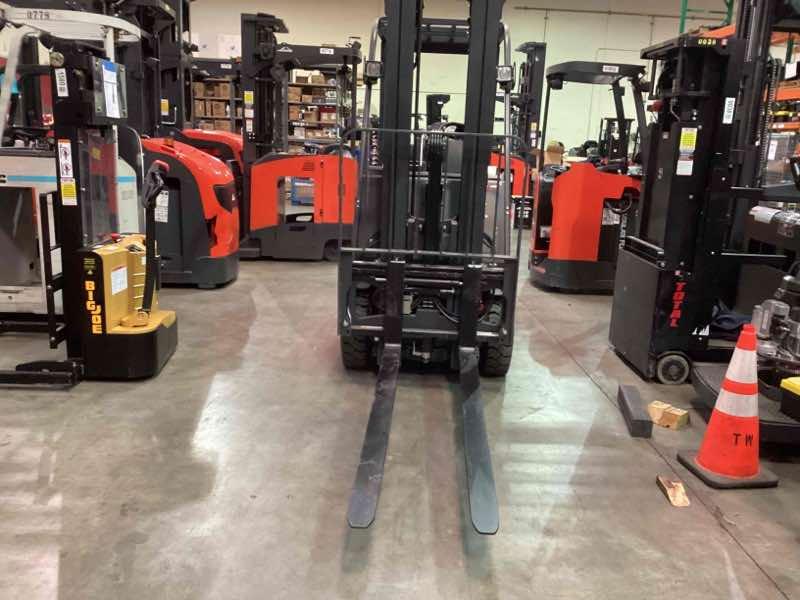 Main Image Used 2022 LINDE E25C_1347 Forklift – Electric Sit Down 4 Wheel, 5000 lb Capacity, 91” Mast, 408 Hours – $45600.00 – Hawaii, Waipahu – View 5