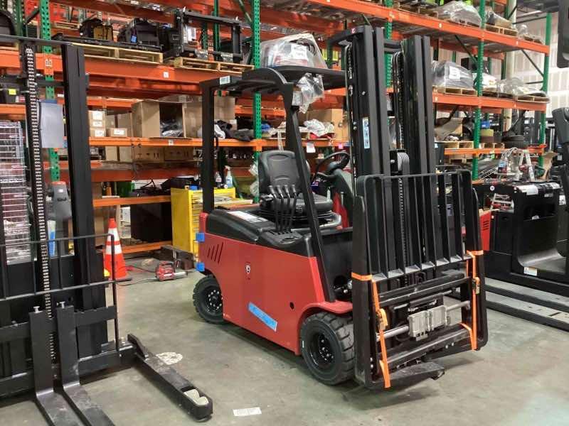 Main Image Used 2022 BIG JOE LXE-44 Forklift – Electric Sit Down 4 Wheel, 4400 lb Capacity, 86” Mast, 14 Hours – $25900.00 – Anaheim – View 3