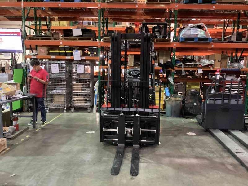 Main Image Big Joe LPE-60_80V Lithium Electric Pneumatic, photo 4 of 5