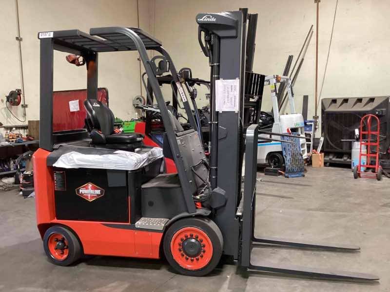 LINDE E25C_1347 Electric Sit Down 4 Wheel forklift, 5000 capacity, 204 lift height. Serial A11347L00157, Year 2022.