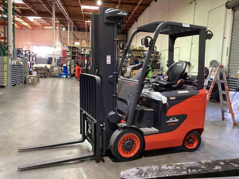 Main Image Used 2022 LINDE E25C_1347 Forklift – Electric Sit Down 4 Wheel, 5000 lb Capacity, 91” Mast, 1233.1 Hours – $59500.00 – Anaheim – View 3