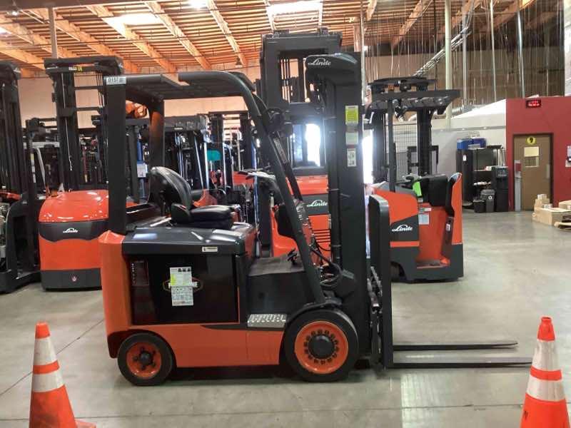Main Image Used 2022 LINDE E25C_1347 Forklift – Electric Sit Down 4 Wheel, 5000 lb Capacity, 91” Mast, 1233.1 Hours – $59500.00 – Anaheim – View 2