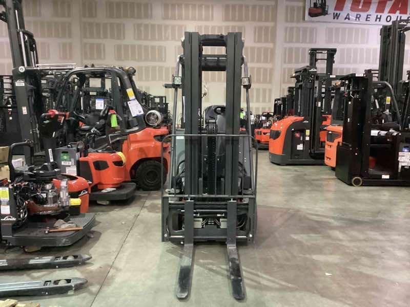 Main Image Used 2022 LINDE E25C_1347 Forklift – Electric Sit Down 4 Wheel, 5000 lb Capacity, 91” Mast, 2840 Hours – $49500.00 – Phoenix – View 3