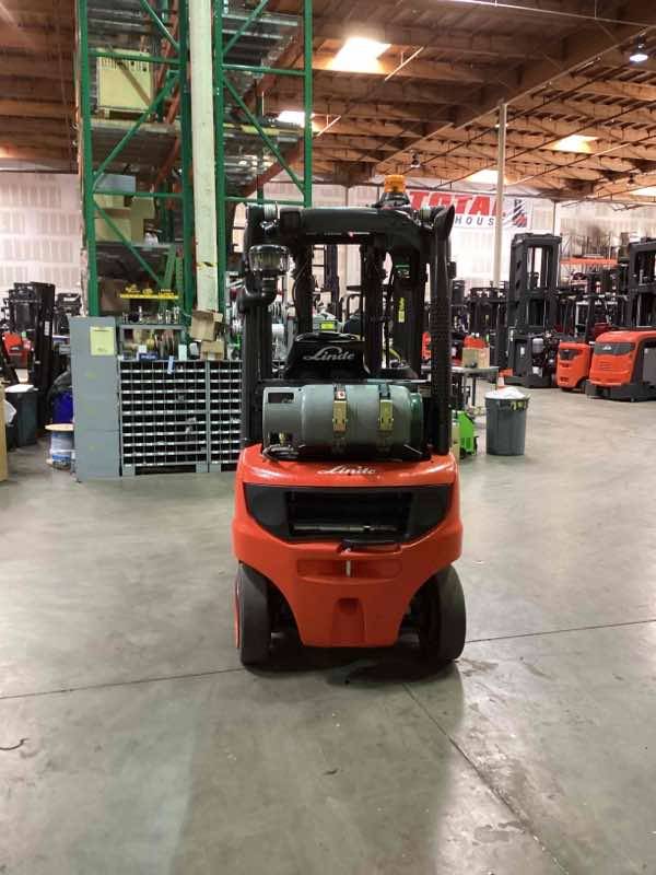 LINDE H20CT_391 LPG Cushion forklift, 4000 capacity, 188 lift height. Serial PKY391L01541, Year 2022.