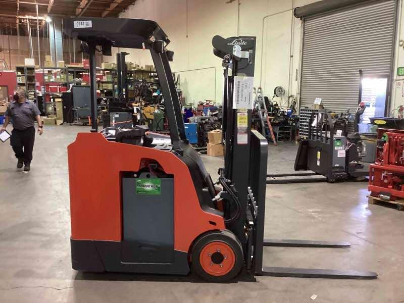 Main Image Used 2022 LINDE E18S_1346-20 Forklift – Electric Stand Up Counterbalance, 3500 lb Capacity, 84” Mast, 1255.3 Hours – $29800.00 – Hawaii, Waipahu – View 1