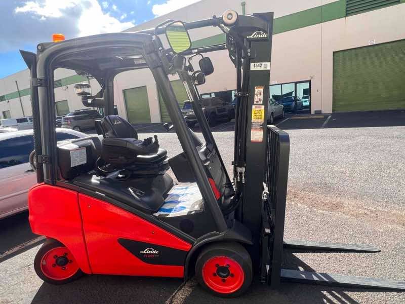 LINDE H20CT_391 LPG Cushion forklift, 4000 capacity, 188 lift height. Serial PKY391L01542, Year 2022.