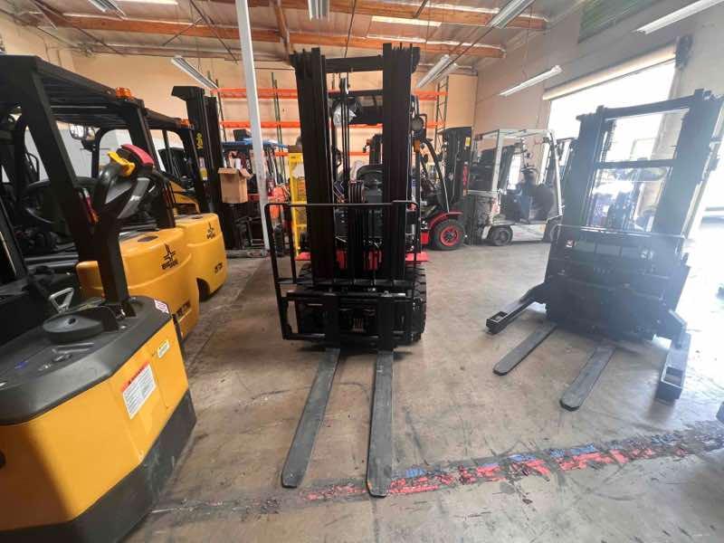 Main Image Used 2024 BIG JOE LPE-50_80V Forklift – Lithium Electric Pneumatic, 5000 lb Capacity, 87.5” Mast, 85 Hours – $44200.00 – Hawaii, Waipahu – View 4