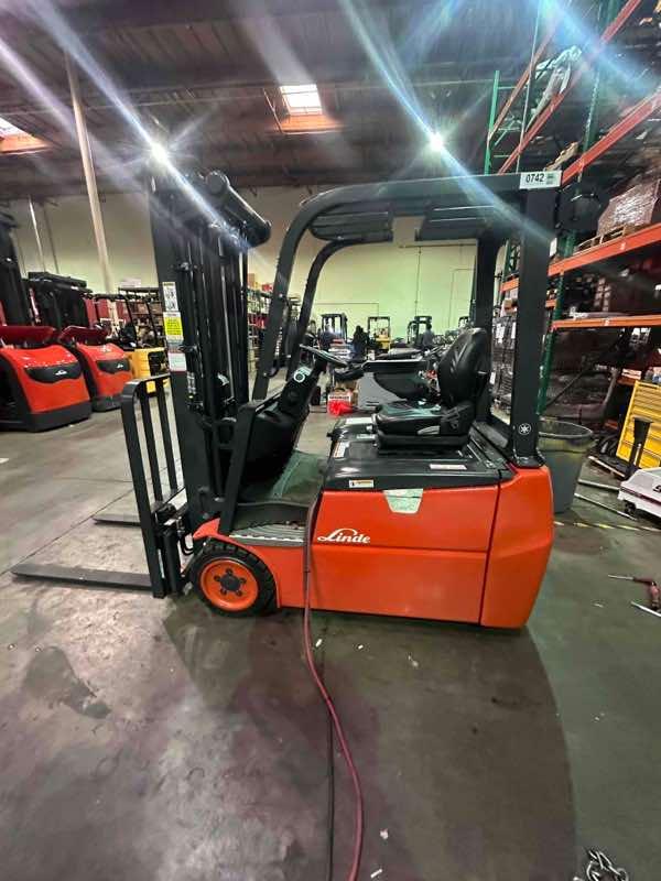 Main Image New 2022 LINDE E18_346-20-DOHG Forklift – Electric Sit Down 3 Wheel, 3500 lb Capacity, 84” Mast, 1 Hours – $43750.00 – Anaheim – View 1
