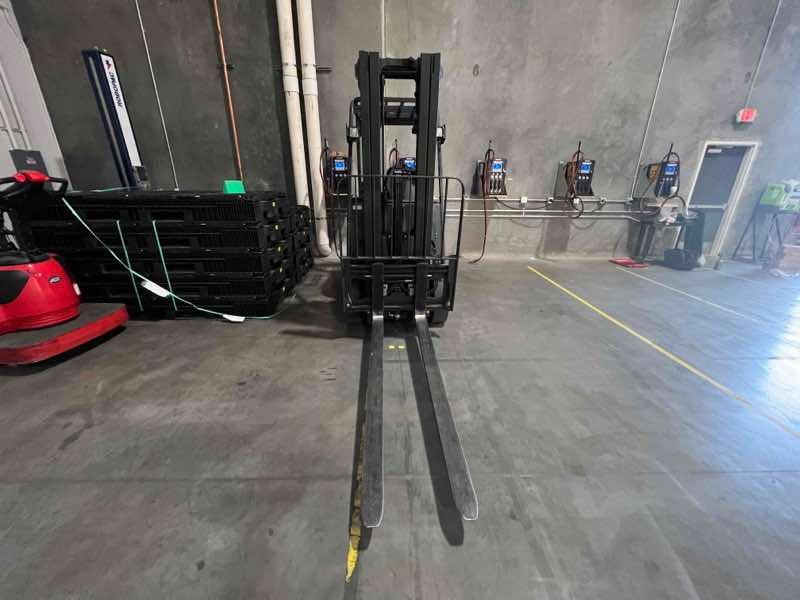 Main Image Used 2022 LINDE E25C_1347-FT Forklift – Electric Sit Down 4 Wheel, 5000 lb Capacity, 91” Mast, 661 Hours – $47400.00 – Anaheim – View 5