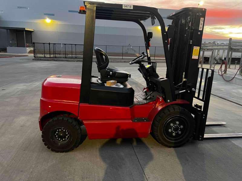 Main Image Used 2022 BIG JOE LPE-60_80V Forklift – Lithium Electric Pneumatic, 6000 lb Capacity, 90” Mast, 1119 Hours – $49250.00 – Phoenix – View 1