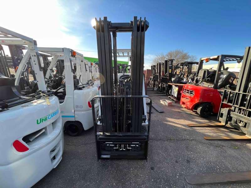 Main Image Used 2022 NISSAN CFS40LP Forklift – LPG Cushion, 4000 lb Capacity, 88” Mast, 3373 Hours – $19500.00 – Phoenix – View 2