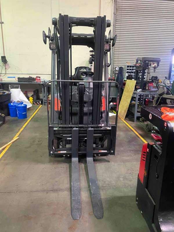 Main Image Used 2022 LINDE H20CT-600_391 Forklift – LPG Cushion, 4500 lb Capacity, 86” Mast, 1990 Hours – $37500.00 – Anaheim – View 2