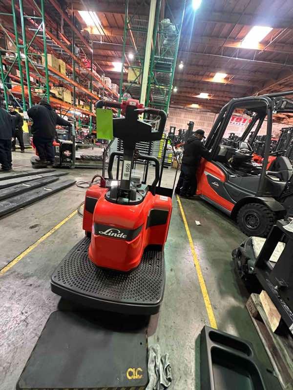 Main Image New 2022 LINDE EWR40_1101-02-27X96-PS Forklift – Double Rider Jack, 4000 lb Capacity, 3” Mast, 1 Hours – $18650.00 – Anaheim – View 2