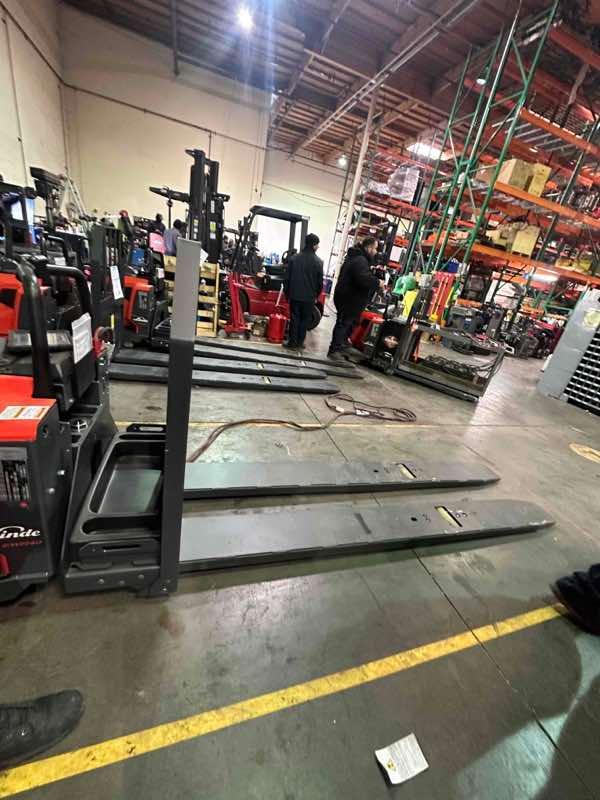 Main Image New 2022 LINDE EWR40_1101-02-27X96-PS Forklift – Double Rider Jack, 4000 lb Capacity, 3” Mast, 1 Hours – $18650.00 – Anaheim – View 3