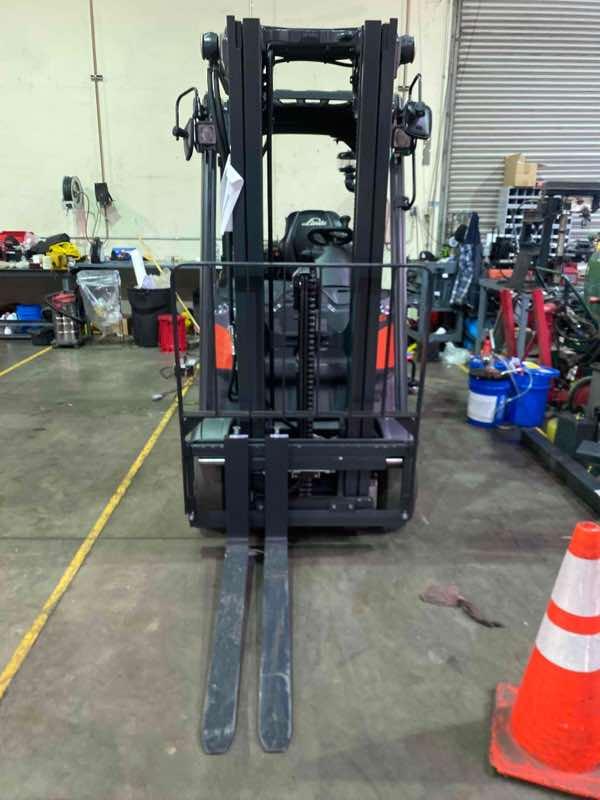 Main Image New 2022 LINDE H16CT_391 Forklift – LPG Cushion, 3000 lb Capacity, 86” Mast, 8 Hours – $42250.00 – Anaheim – View 2