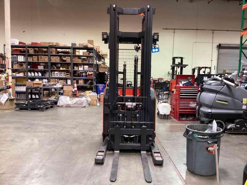 Main Image Used 2022 LINDE R17SX_5195 Forklift – Stand Up Reach, 3500 lb Capacity, 113” Mast, 2804 Hours – $49500.00 – Anaheim – View 4
