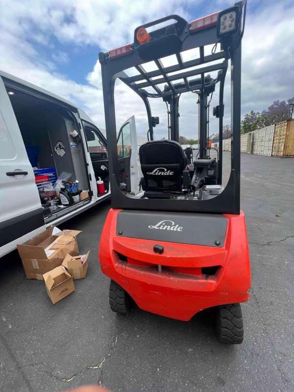 LINDE E204WC_346-20 Electric Sit Down 4 Wheel forklift, 4000 capacity, 209 lift height. Serial A1Y346L00841, Year 2022.