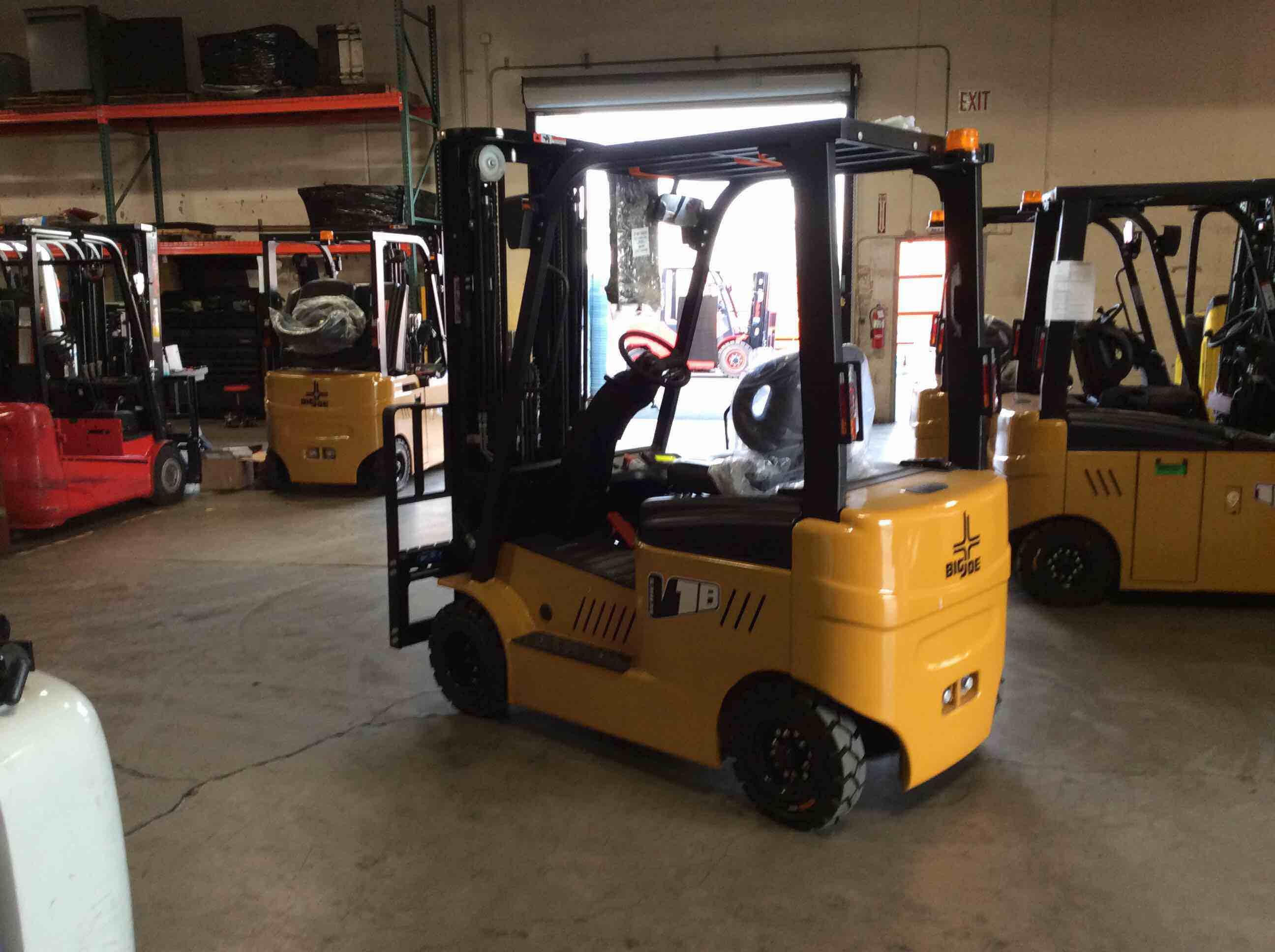 Main Image Used 2019 BIG JOE LXE-44 Forklift – Electric Sit Down 4 Wheel, 4400 lb Capacity, 86” Mast, 3459 Hours – $18000.00 – Anaheim – View 2