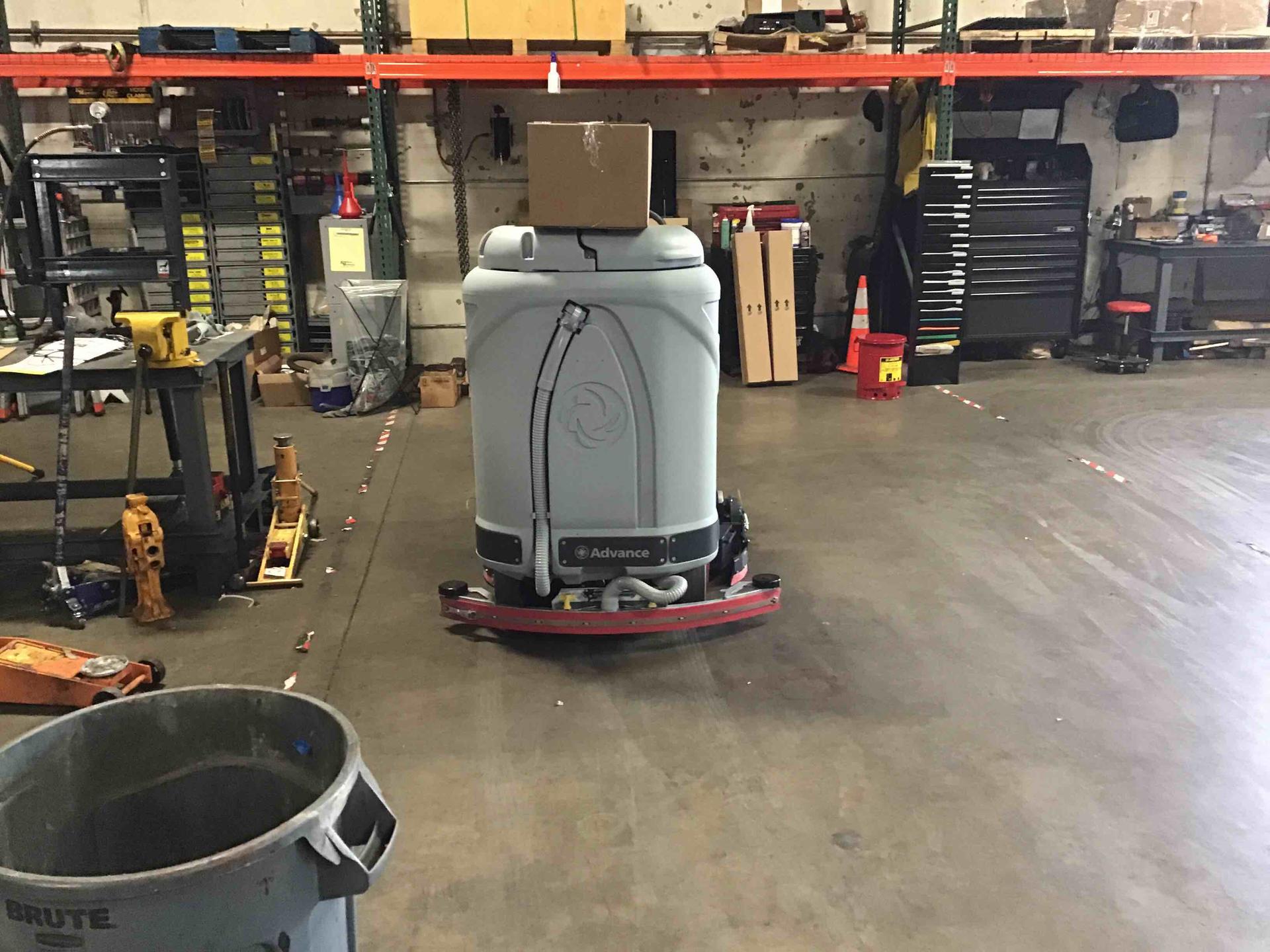 Main Image Nilfisk Advance 3820C Scrub-Utility, photo 3 of 4
