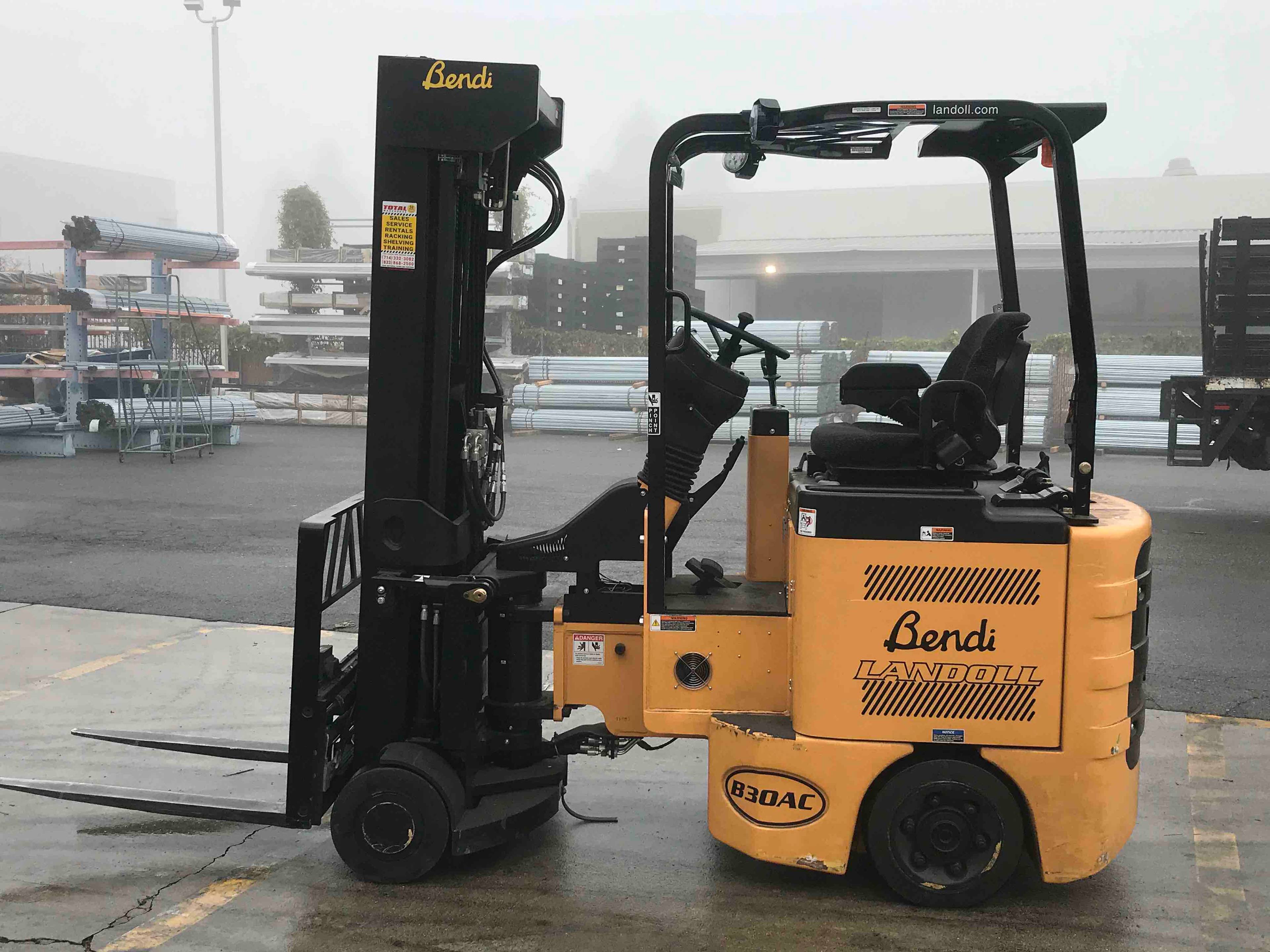BENDI B30AC VNA forklift, 3000 capacity, 276 lift height. Serial 1905B-11787, Year 2019.