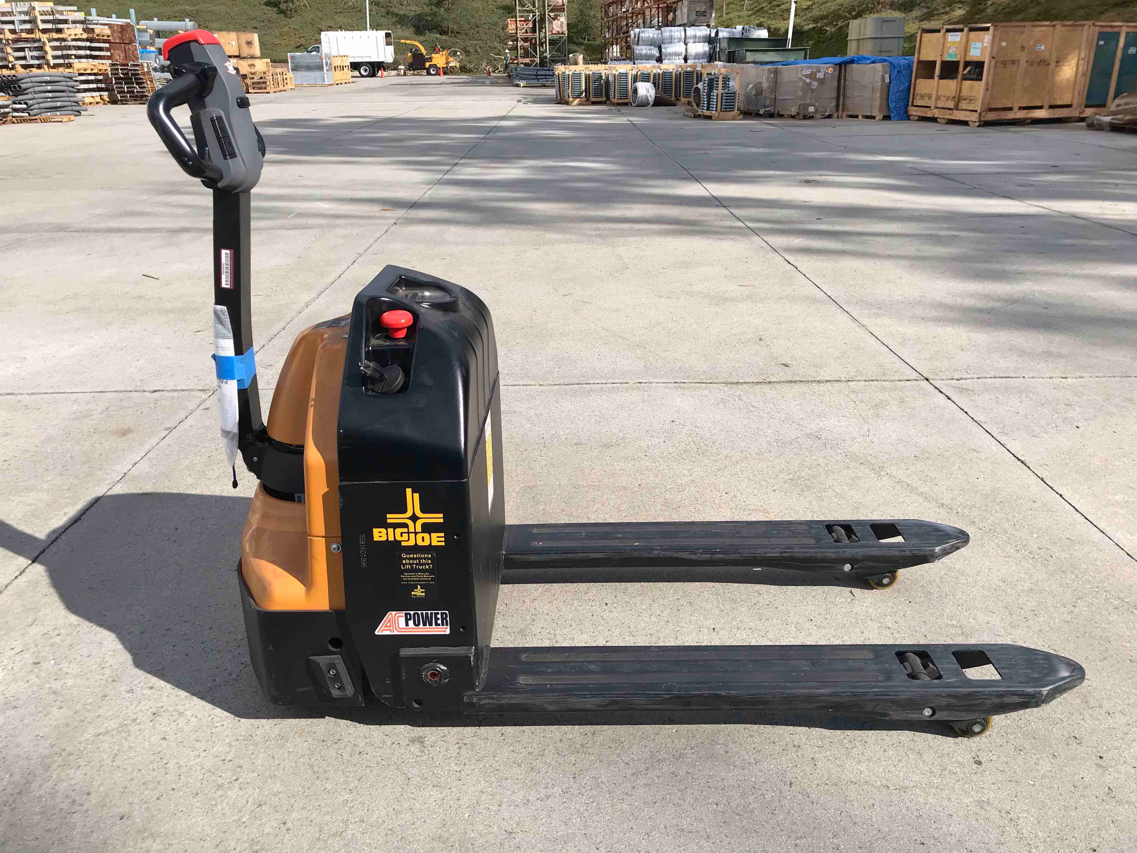 BIG JOE D40-27X45 Walkie Jack forklift, 4000 capacity, 7.5 lift height. Serial 3281601395, Year 2019.