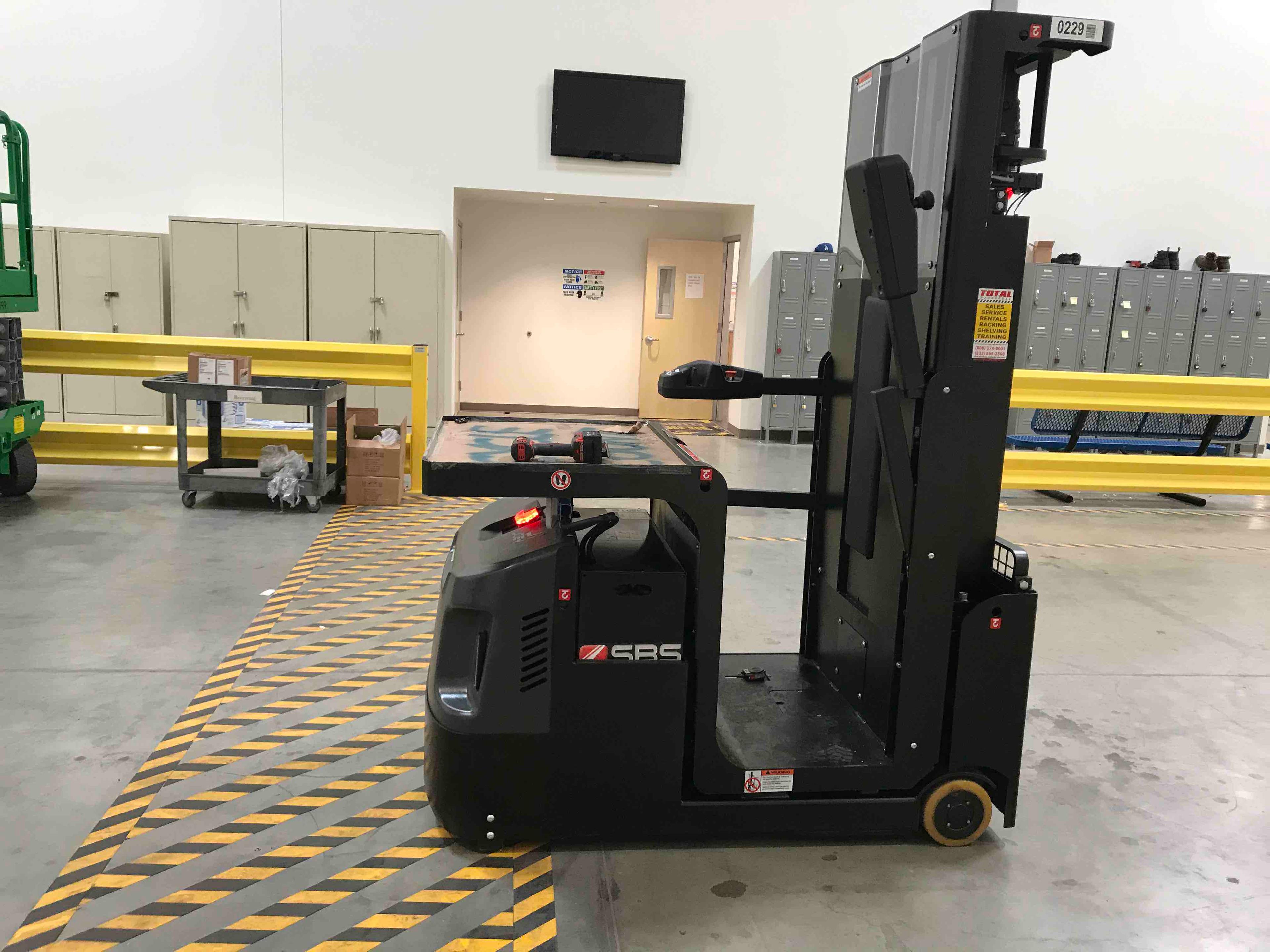 Main Image Used 2020 BIG JOE J1HD-210-SP Forklift – Task Support Vehicle, 1000 lb Capacity, 89” Mast, 2322 Hours – $22750.00 – Anaheim – View 2