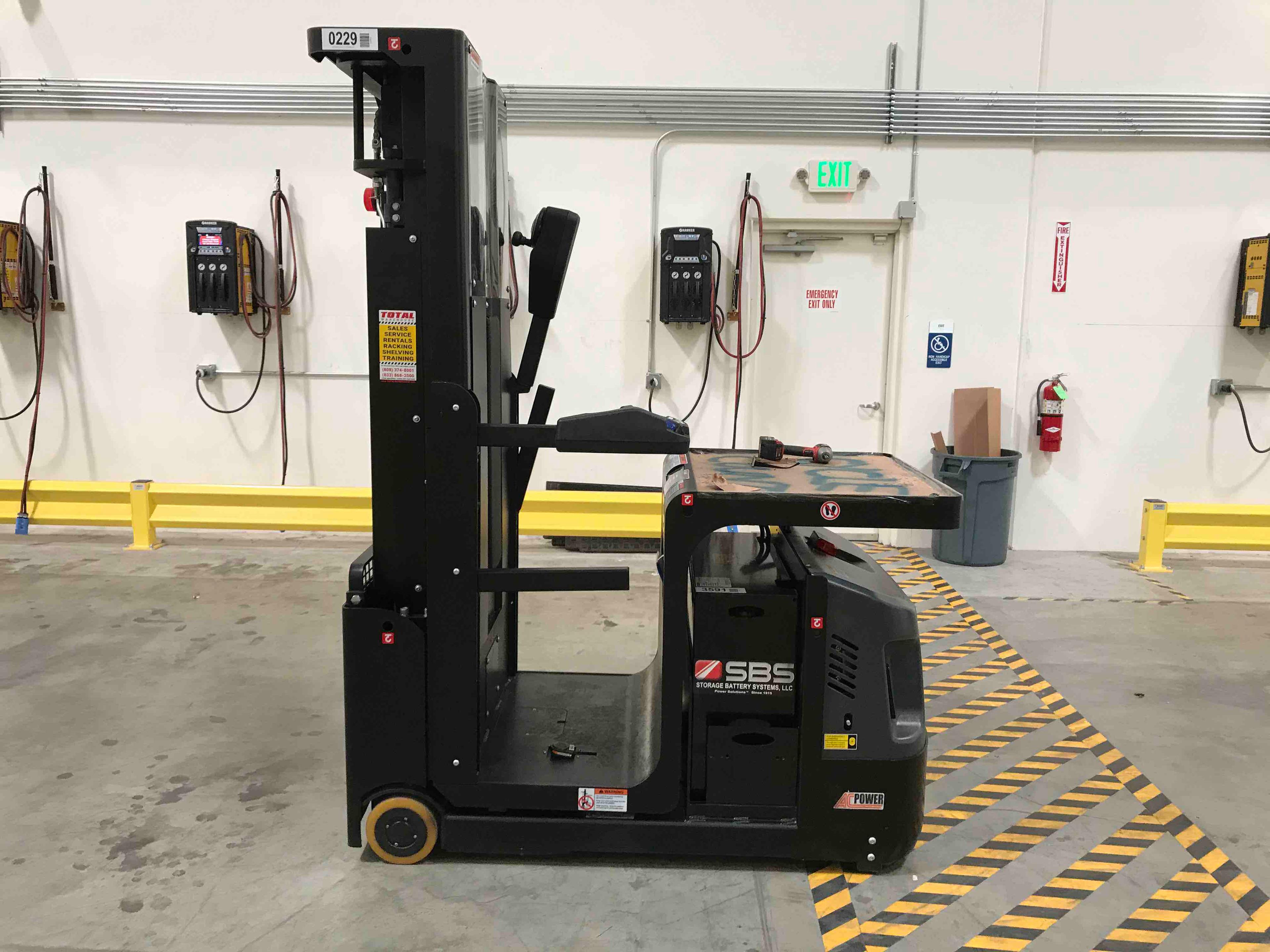 Main Image Used 2020 BIG JOE J1HD-210-SP Forklift – Task Support Vehicle, 1000 lb Capacity, 89” Mast, 2322 Hours – $22750.00 – Anaheim – View 1