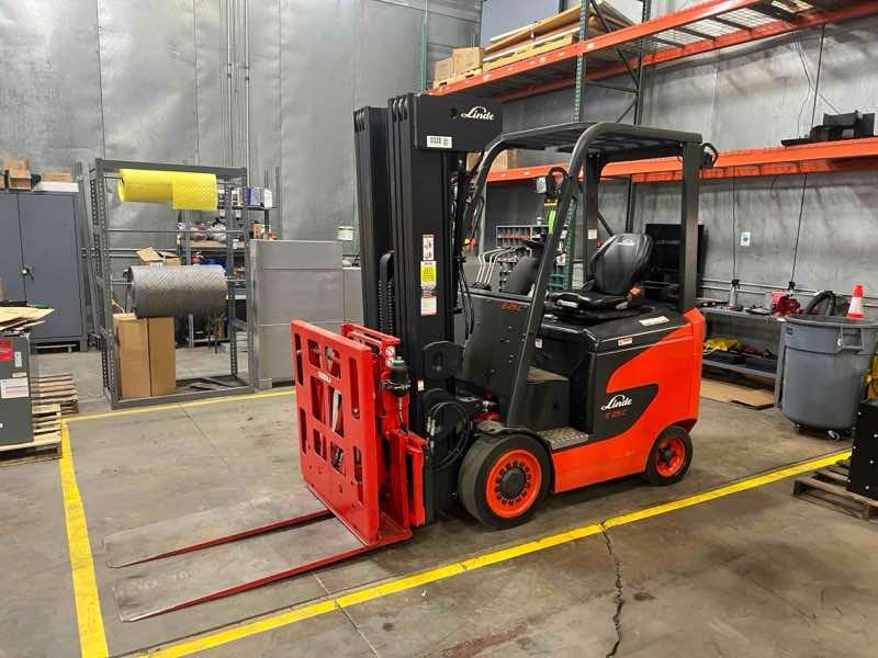 Main Image New 2022 LINDE E25C_1347 Forklift – Electric Sit Down 4 Wheel, 5000 lb Capacity, 89” Mast, 5 Hours – $54500.00 – Phoenix – View 2