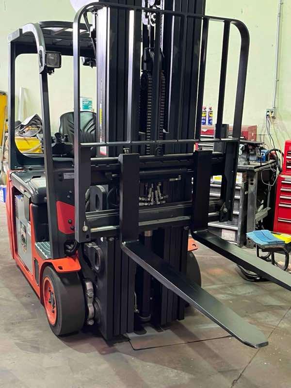 Main Image New 2022 LINDE E20_346-20 Forklift – Electric Sit Down 3 Wheel, 4000 lb Capacity, 89” Mast, 1 Hours – $49500.00 – Anaheim – View 3