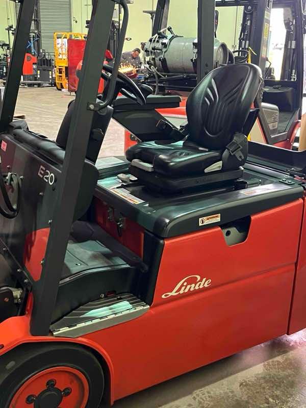 Main Image New 2022 LINDE E20_346-20 Forklift – Electric Sit Down 3 Wheel, 4000 lb Capacity, 89” Mast, 1 Hours – $49500.00 – Anaheim – View 4