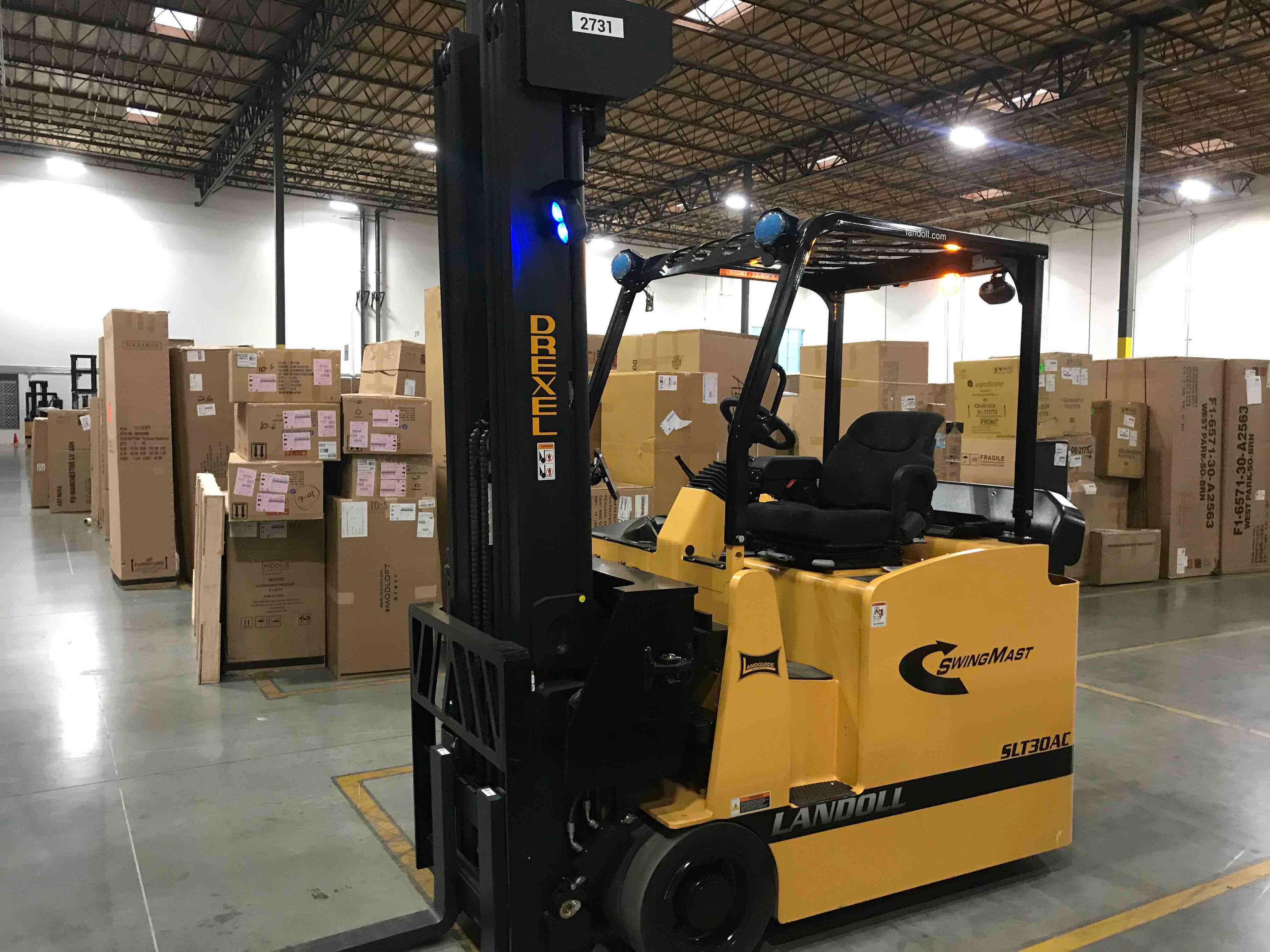 DREXEL SLT30AC VNA forklift, 3000 capacity, 312 lift height. Serial 2009A-12731-WG, Year 2020.