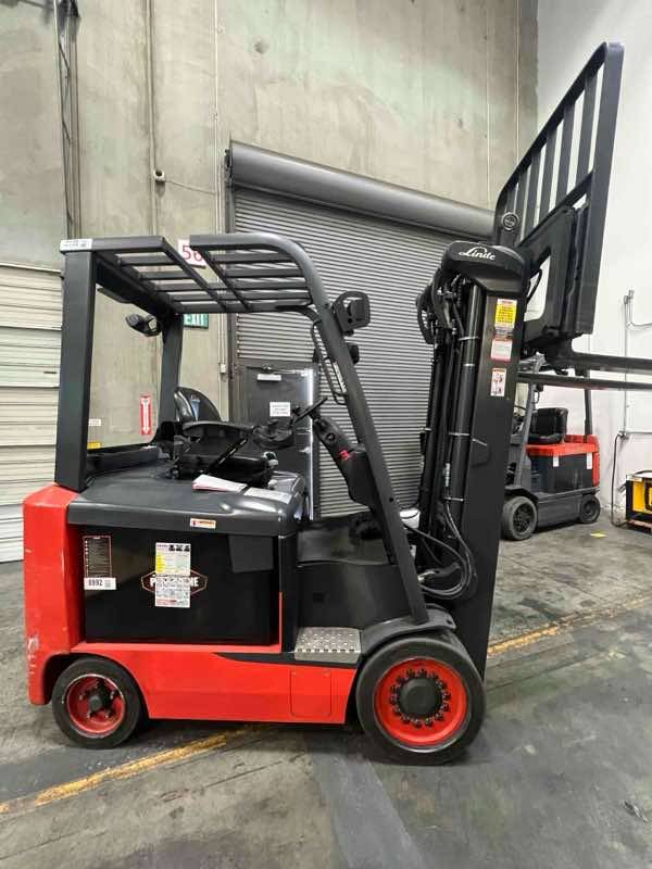 LINDE E32CL_1347-FT Electric Sit Down 4 Wheel forklift, 6500 capacity, 192 lift height. Serial A11347L00145, Year 2022.
