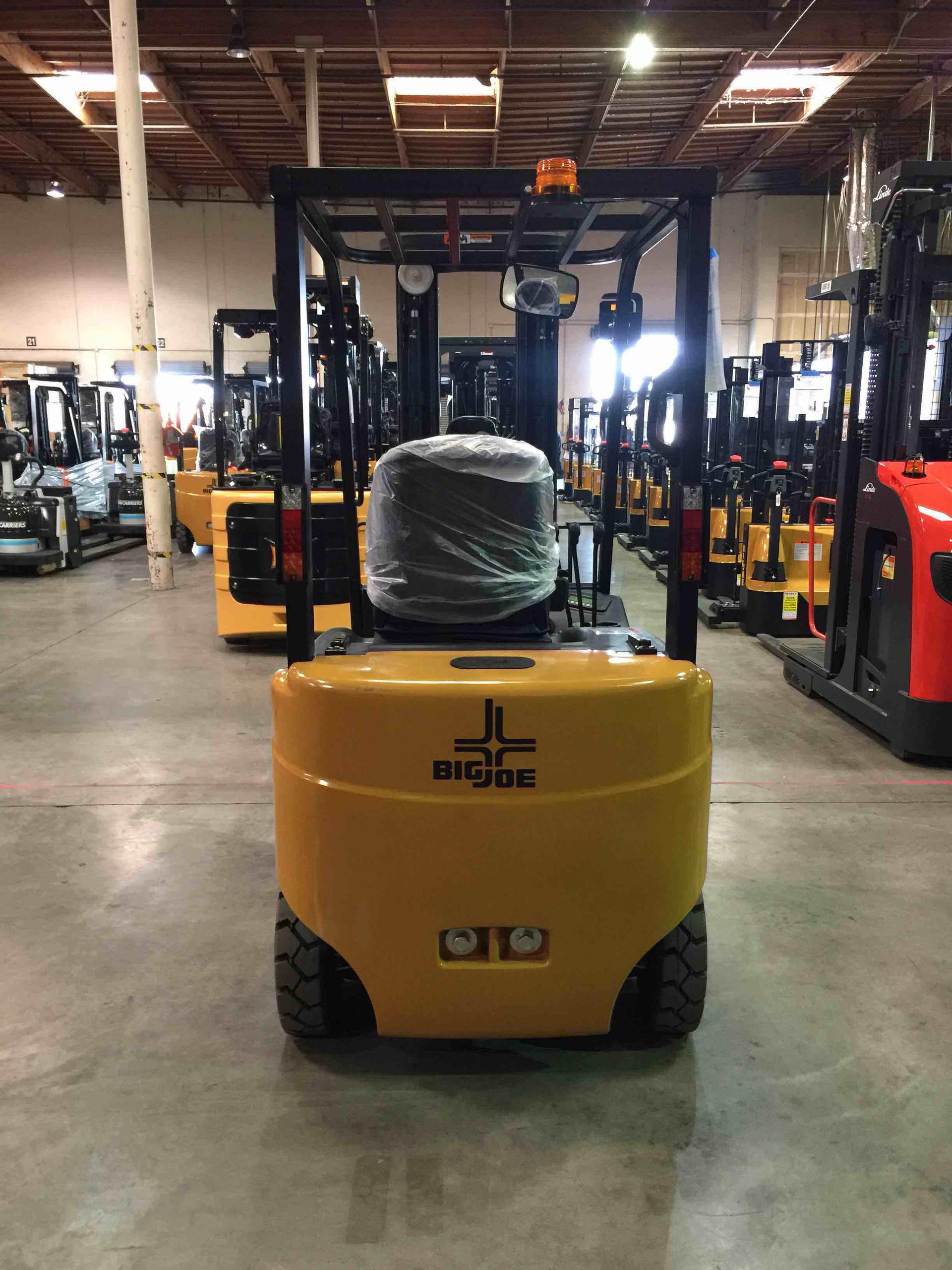 Main Image Big Joe LXE-44 Electric Sit Down 4 Wheel, photo 2 of 4