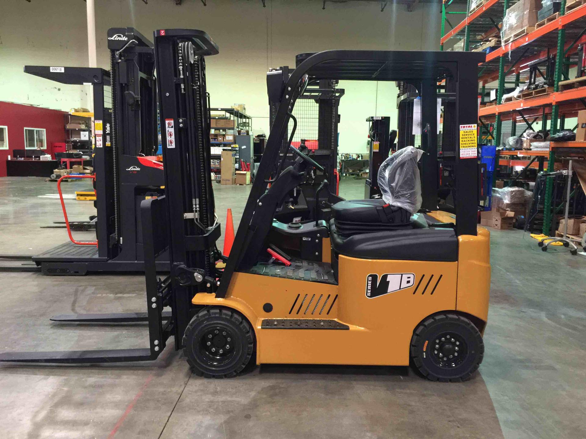 Main Image Big Joe LXE-44 Electric Sit Down 4 Wheel, photo 4 of 4