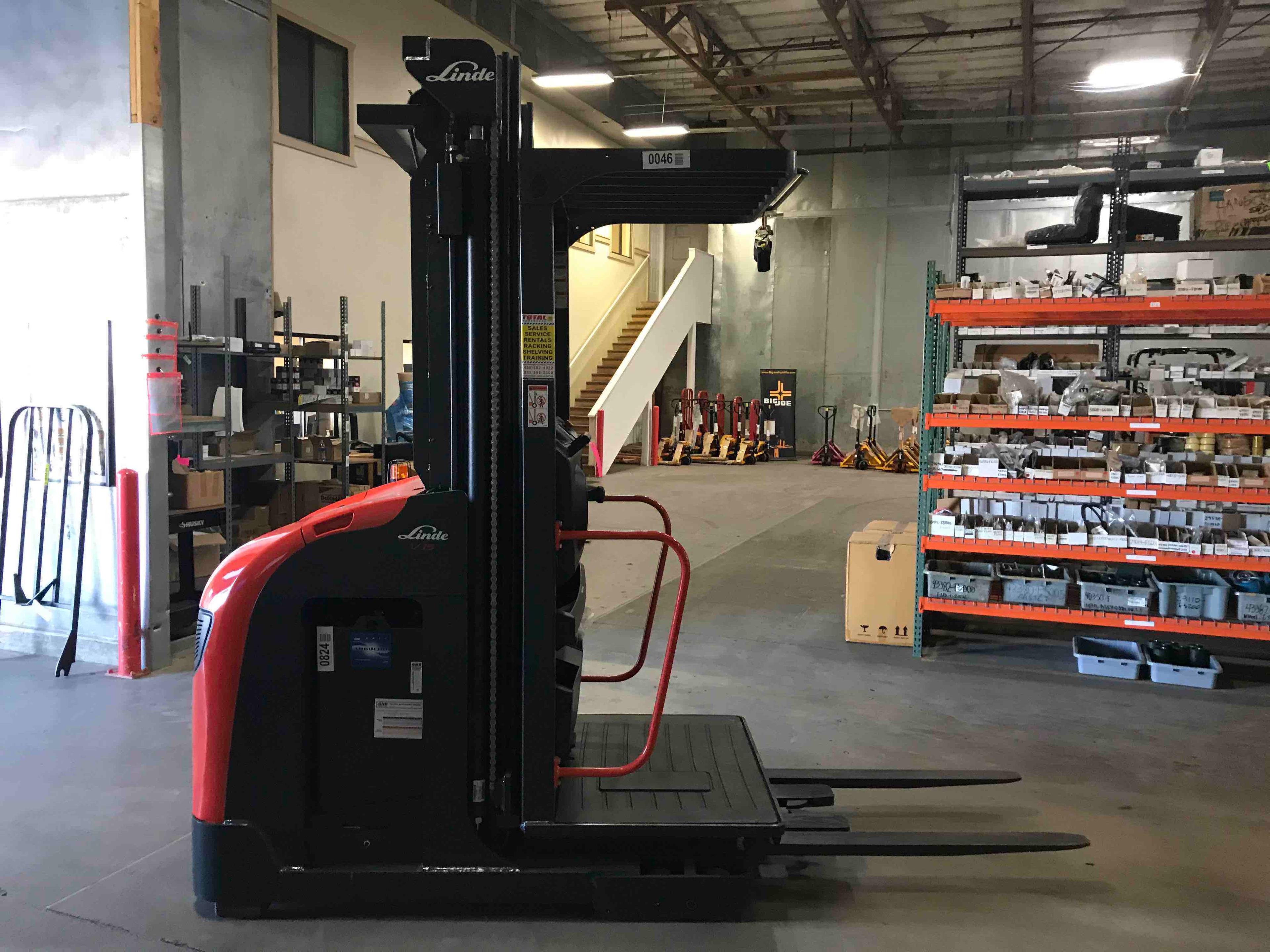 Main Image Used 2020 LINDE V15P_5215 Forklift – Electric Order Picker, 3000 lb Capacity, 107” Mast, 593 Hours – $22500.00 – Phoenix – View 2