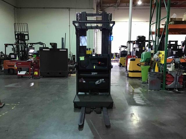 LINDE V15P_5215 Electric Order Picker forklift, 3000 capacity, 240 lift height. Serial C25215X00105, Year 2021.